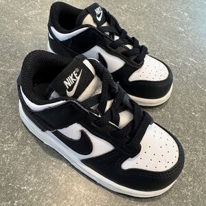 Nike Toddler Pandas black/white dunks Sz 7C